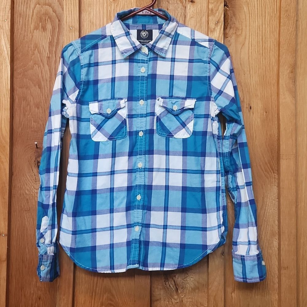 American Eagle Long Sleeve Button Down Flannel Shirt, Small, Blue & White Plaid